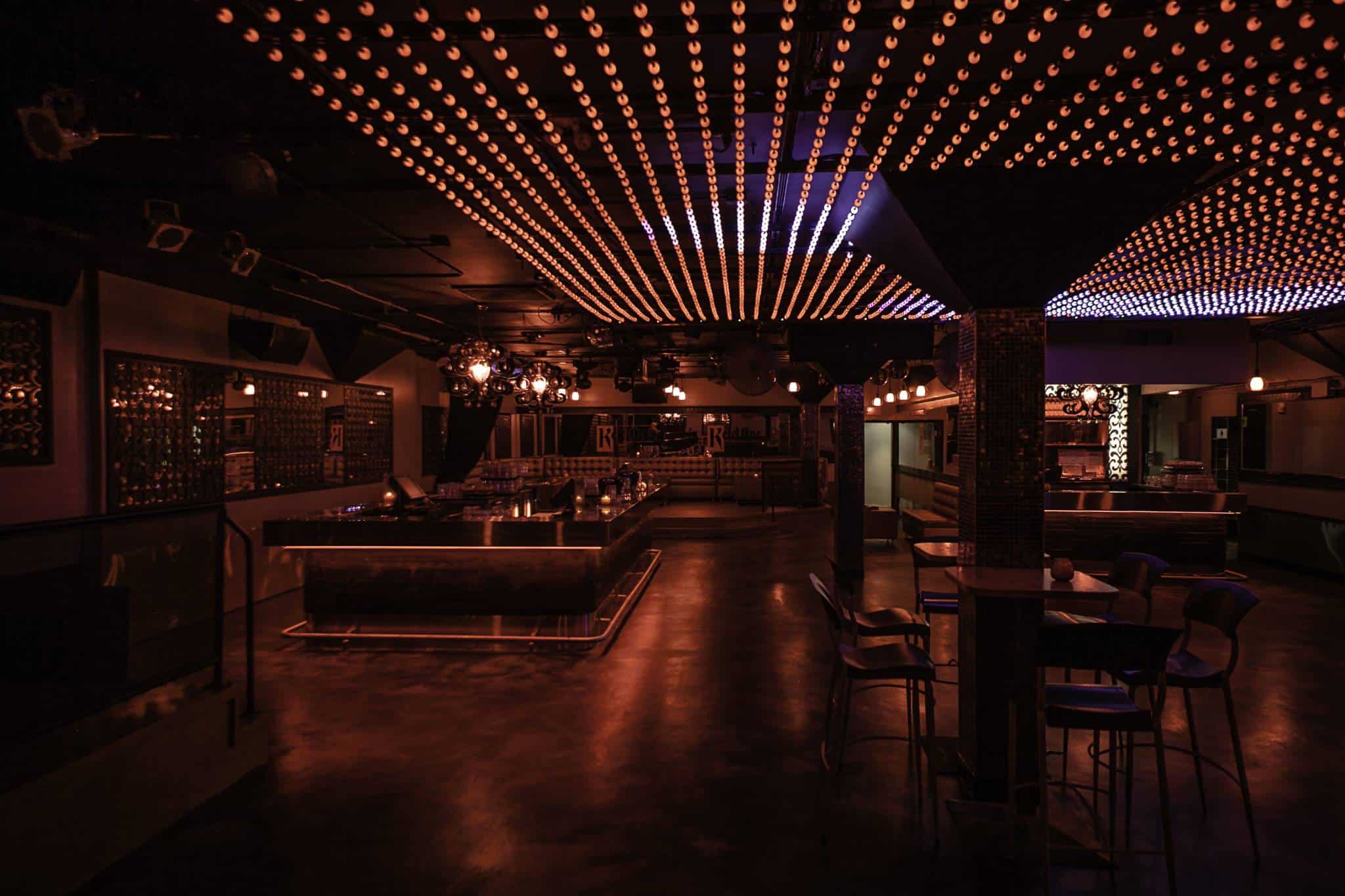 Best Montreal Nightclubs Le Rouge Bar 