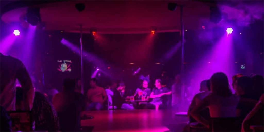 best-strip-2022-club-Strip-Club-cabaret-les-amazones-amazons