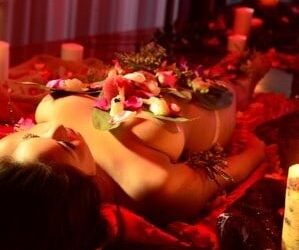 Naked Sushi Nyotaimori - Montreal Strippers - stripper shows